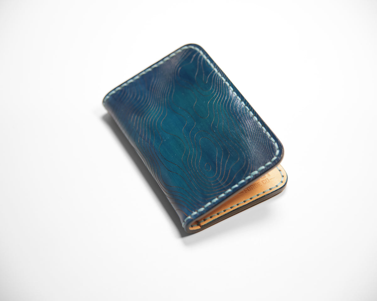 Forgehand Field Vertical Leather Wallet — Deep Blue Water